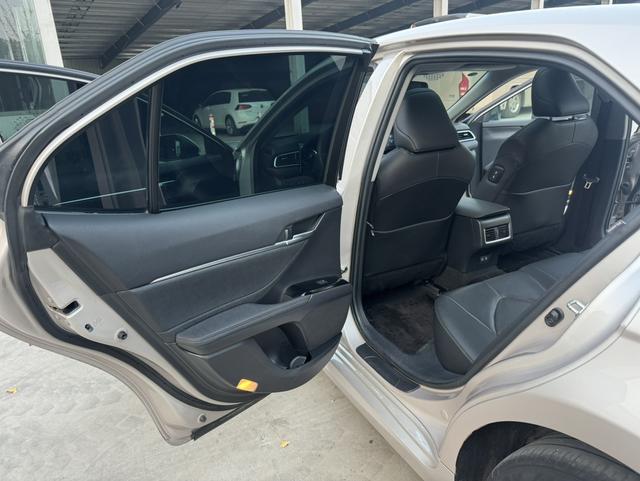 Toyota Camry 2022 thumb 12