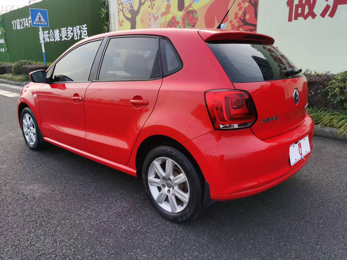 Volkswagen Polo 2014 thumb 2