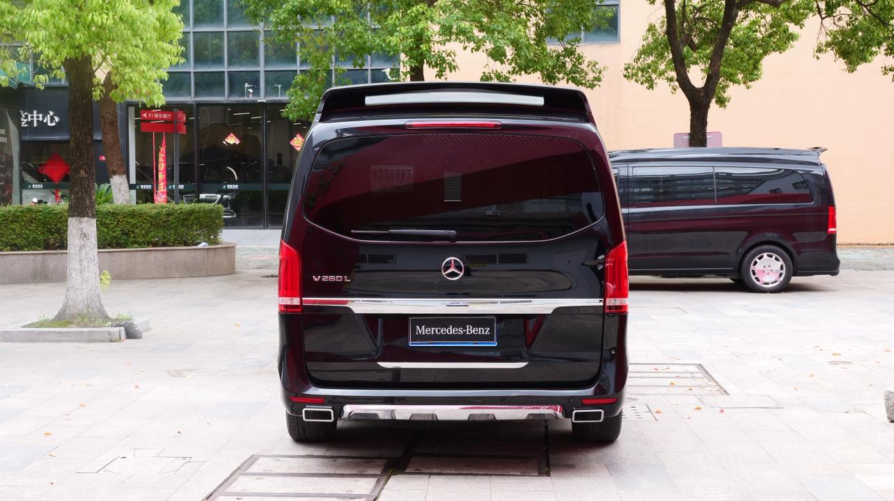 Mercedes-Benz V-Класс 2018 thumb 9