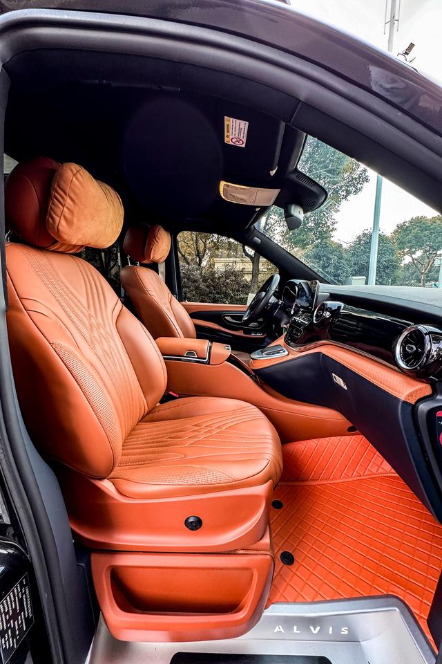 Mercedes-Benz V-Класс 2022 thumb 7