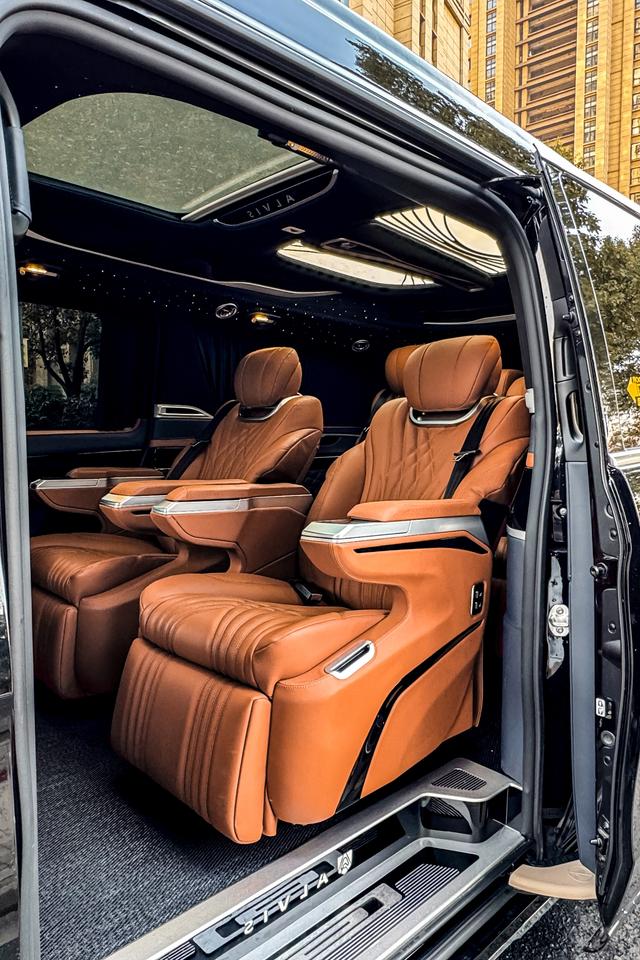 Mercedes-Benz V-Класс 2022 thumb 12