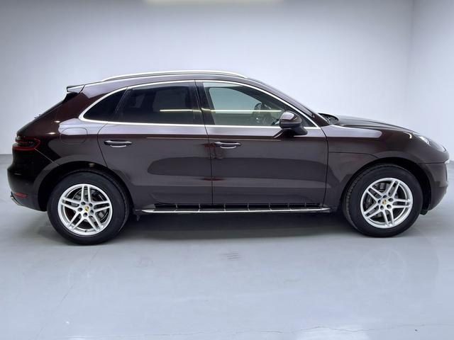 Porsche Macan 2018 thumb 6