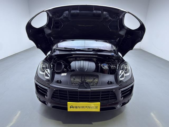 Porsche Macan 2018 thumb 8