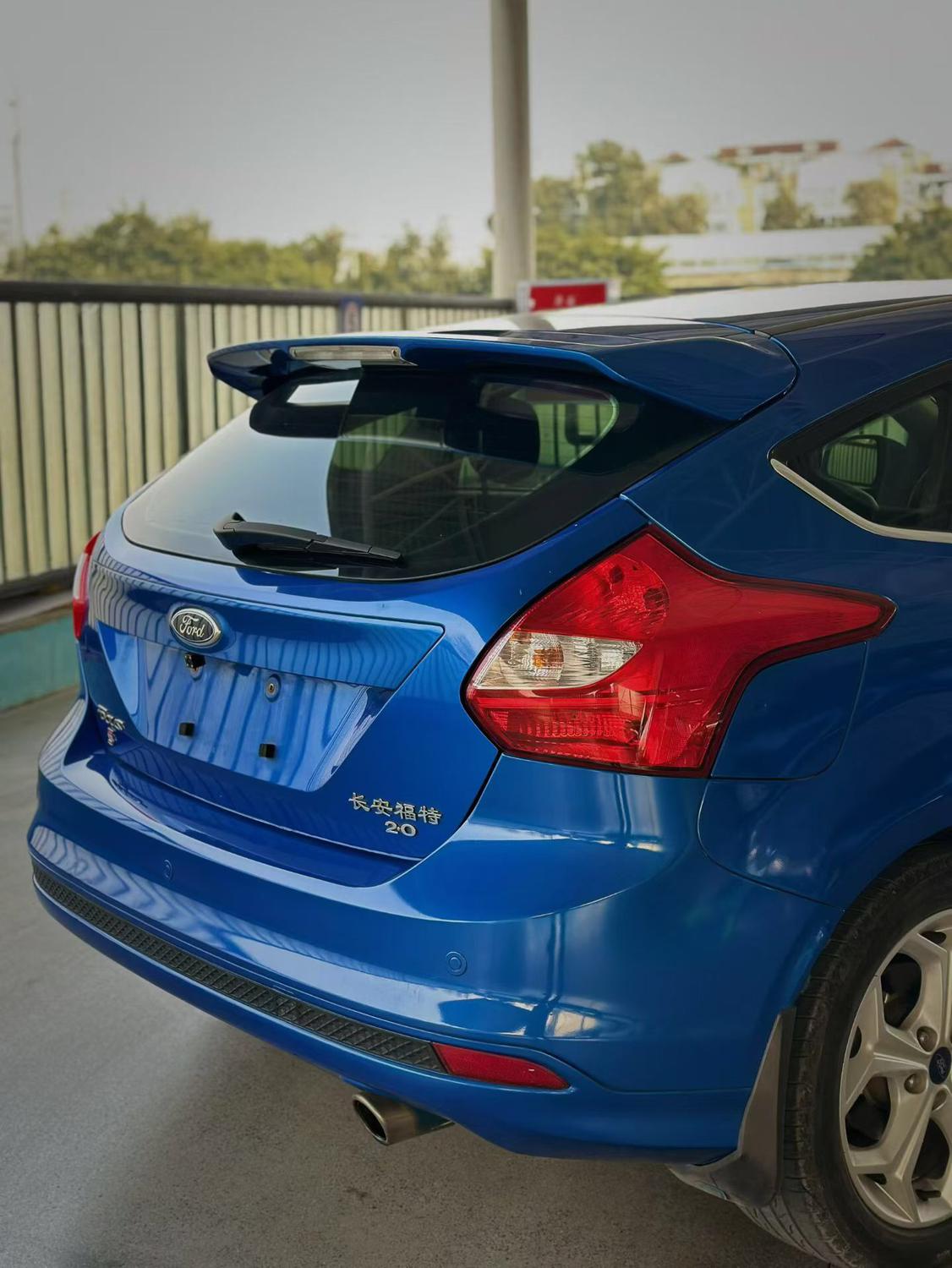 Ford Focus ST 2014 thumb 3