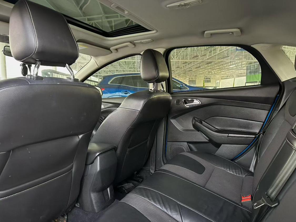 Ford Focus ST 2014 thumb 7