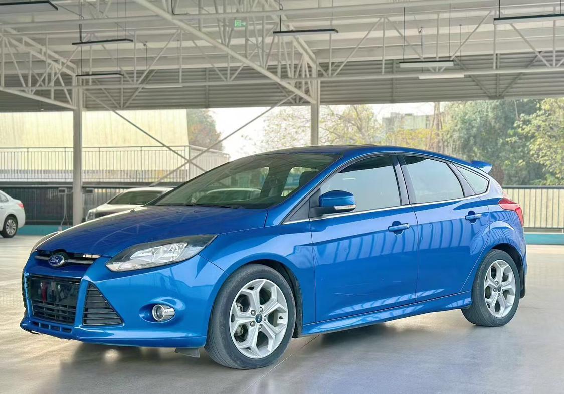 Ford Focus ST 2014 thumb 8