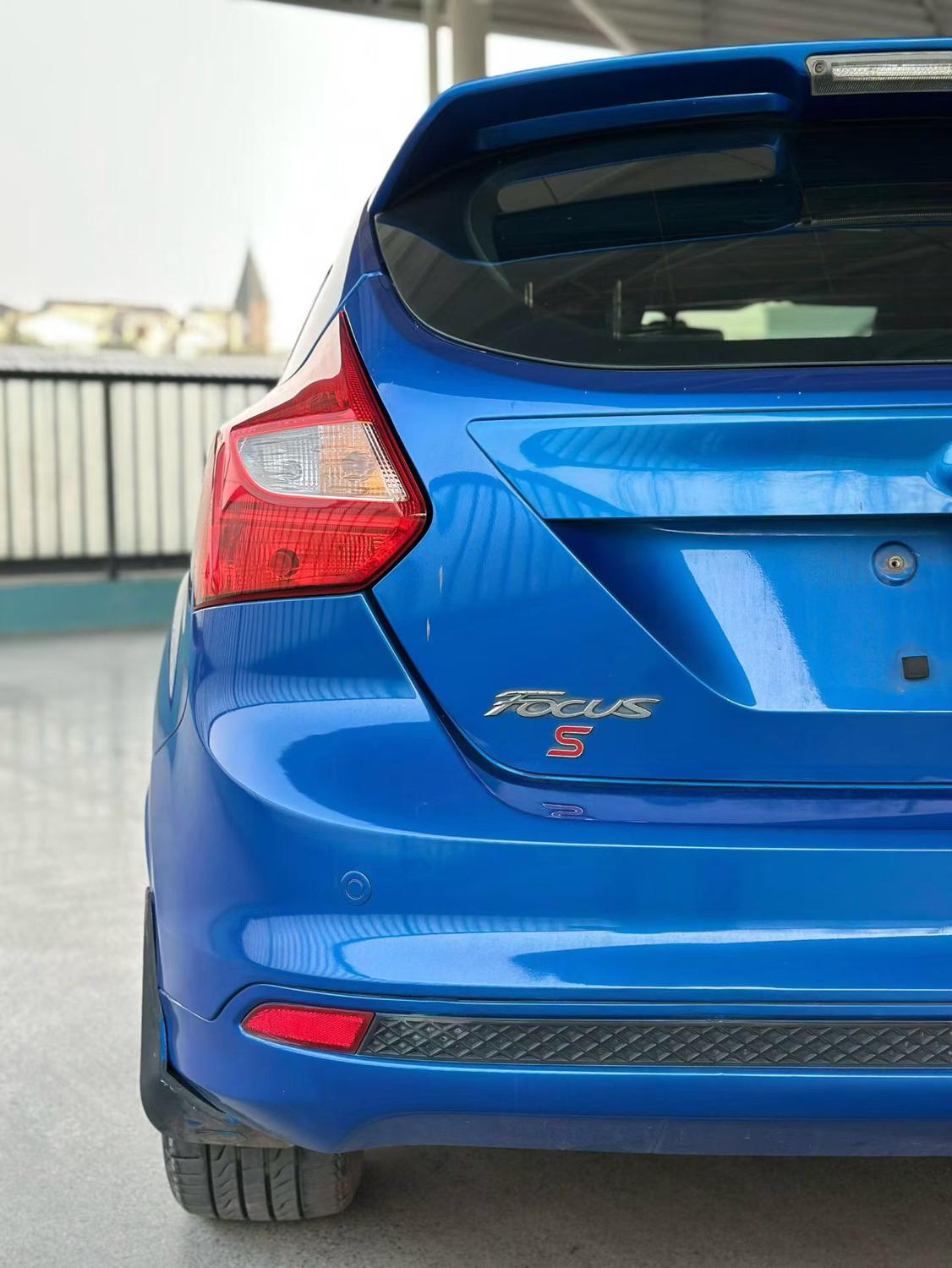 Ford Focus ST 2014 thumb 11