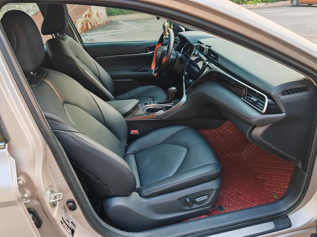 Toyota Camry 2019 thumb 3