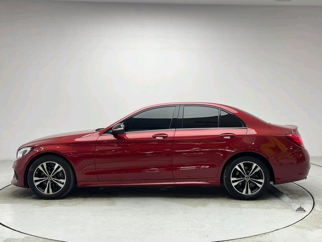Mercedes-Benz C-Class 2018 thumb 2