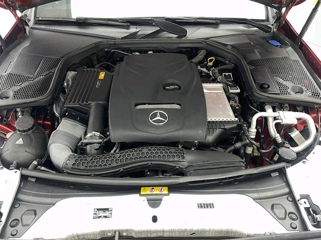Mercedes-Benz C-Class 2018 thumb 8