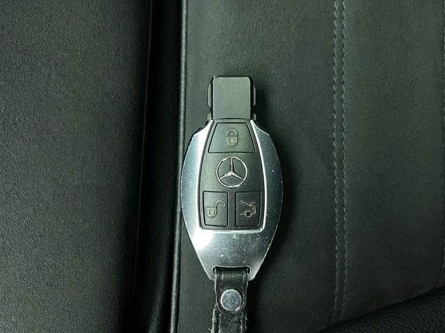 Mercedes-Benz C-Class 2018 thumb 9