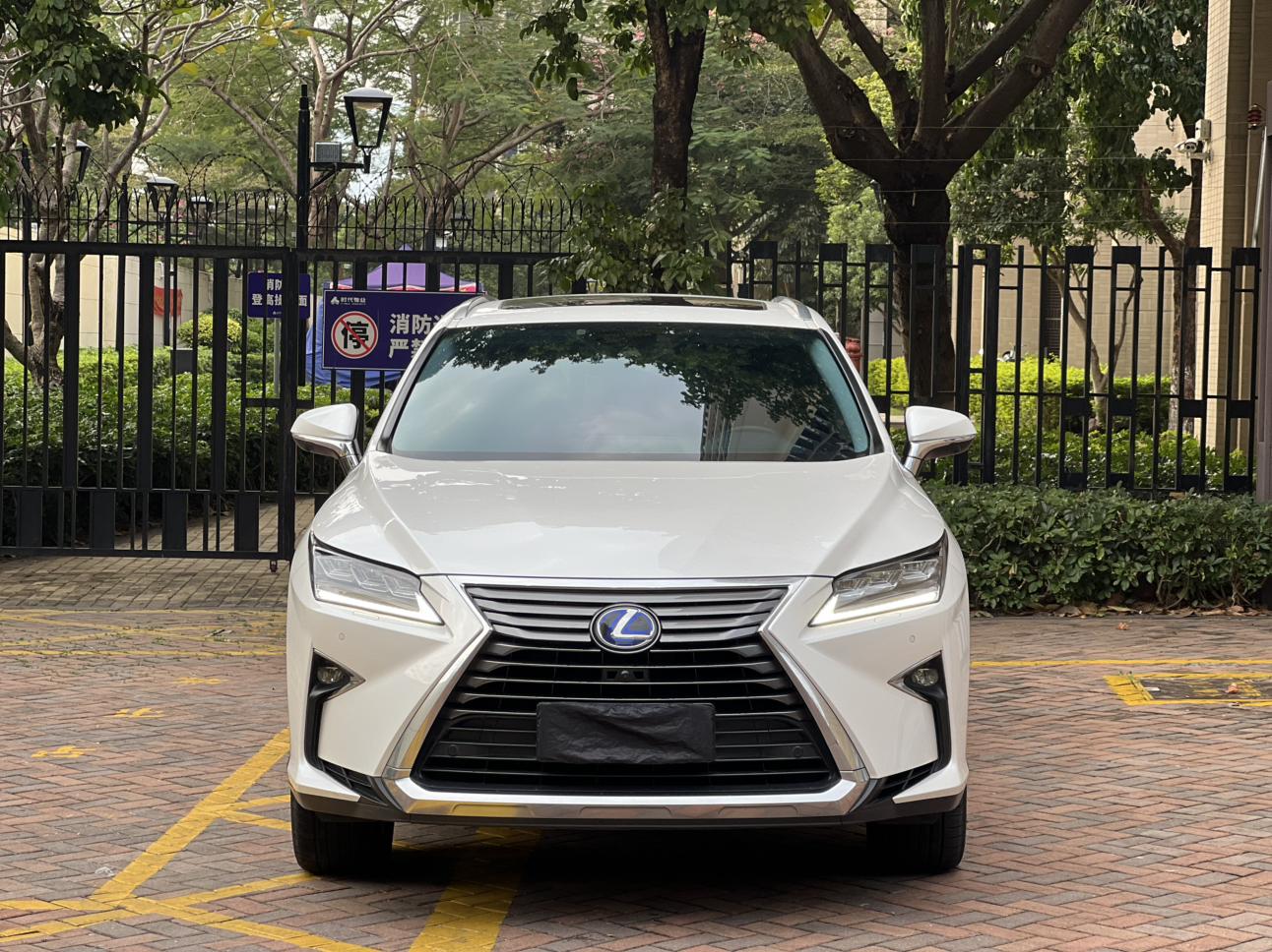 Lexus RX 2018 thumb 9
