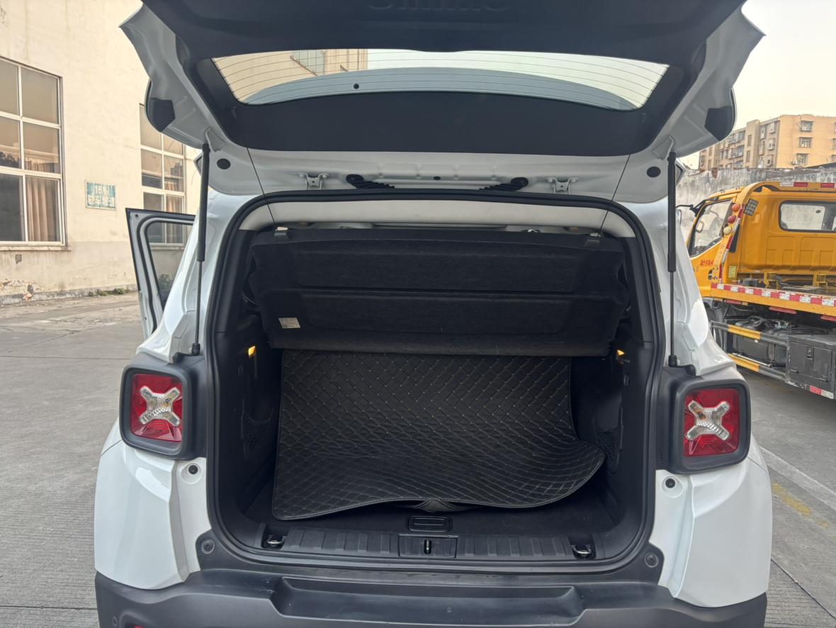 Jeep Renegade 2018 thumb 11