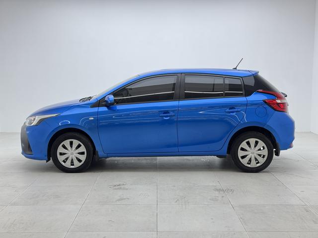 Toyota Yaris 2021 thumb 2