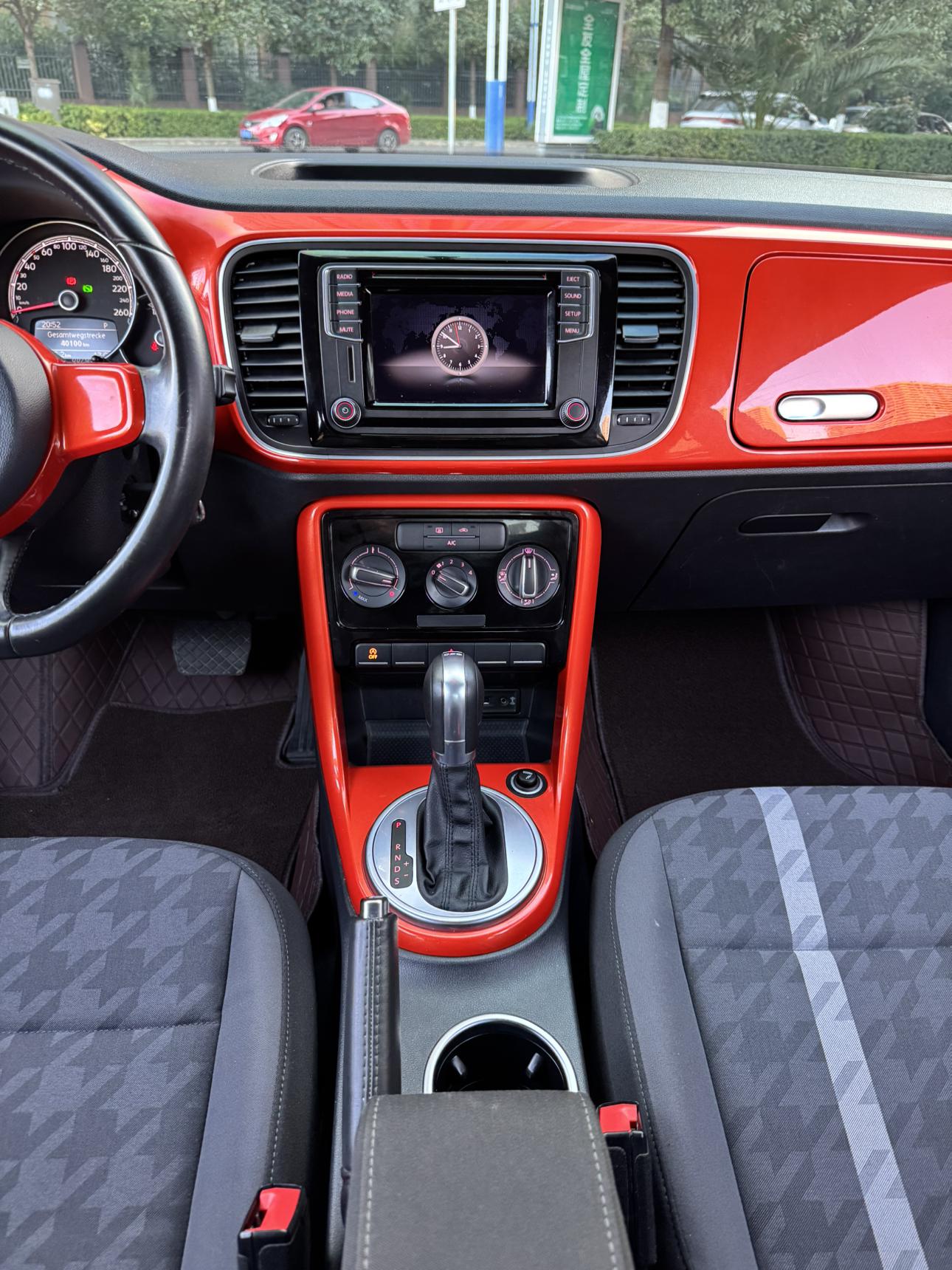 Volkswagen Beetle 2017 thumb 9