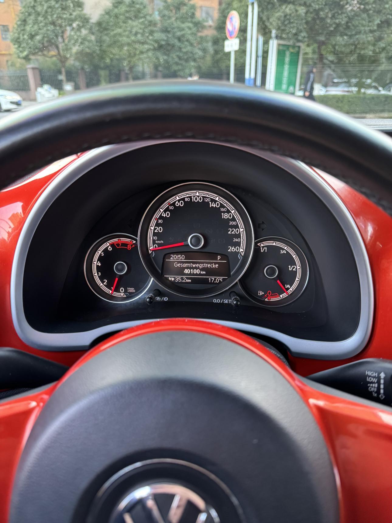Volkswagen Beetle 2017 thumb 12