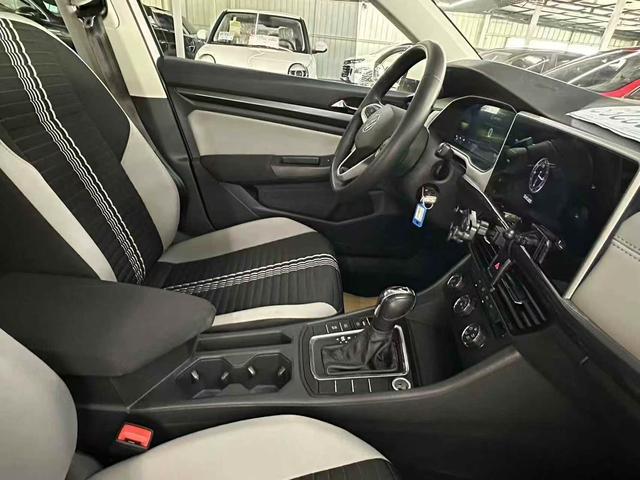 Volkswagen Bora 2024 thumb 4