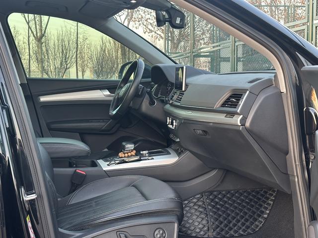 Audi Q5 2020 thumb 2