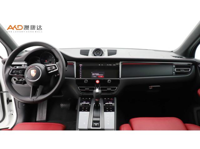 Porsche Macan 2022 thumb 2