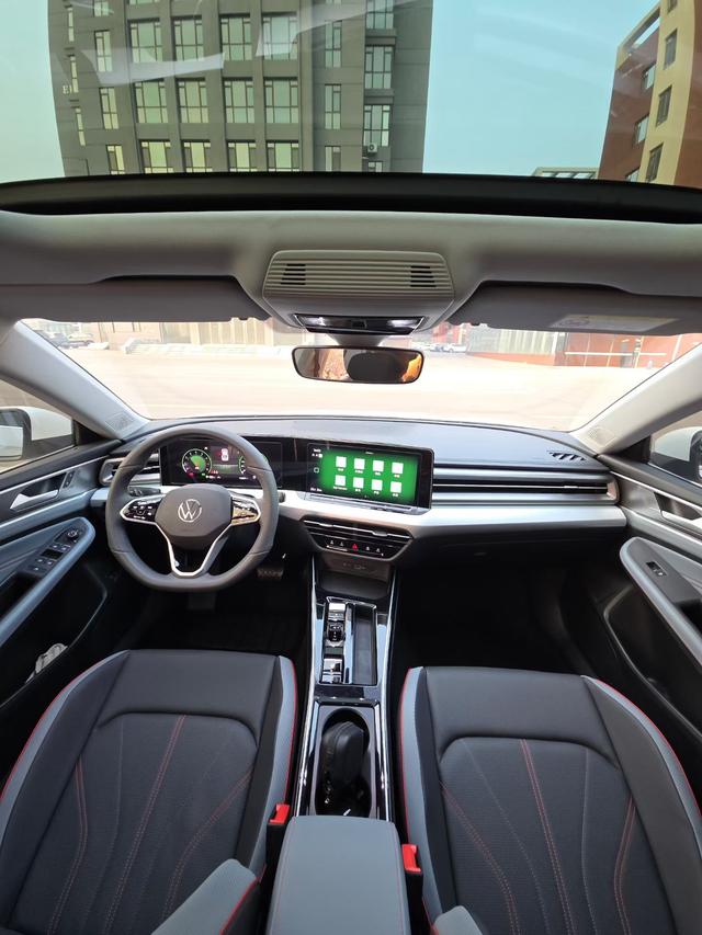 Volkswagen Lamando 2024 thumb 4