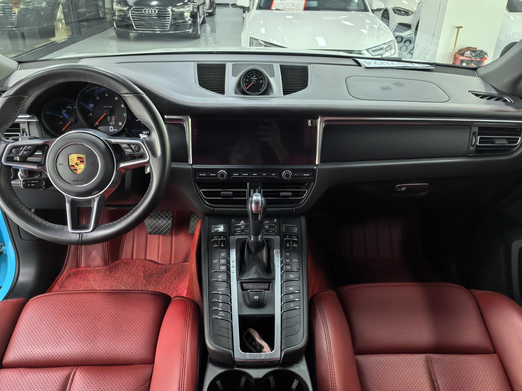Porsche Macan 2019 thumb 6