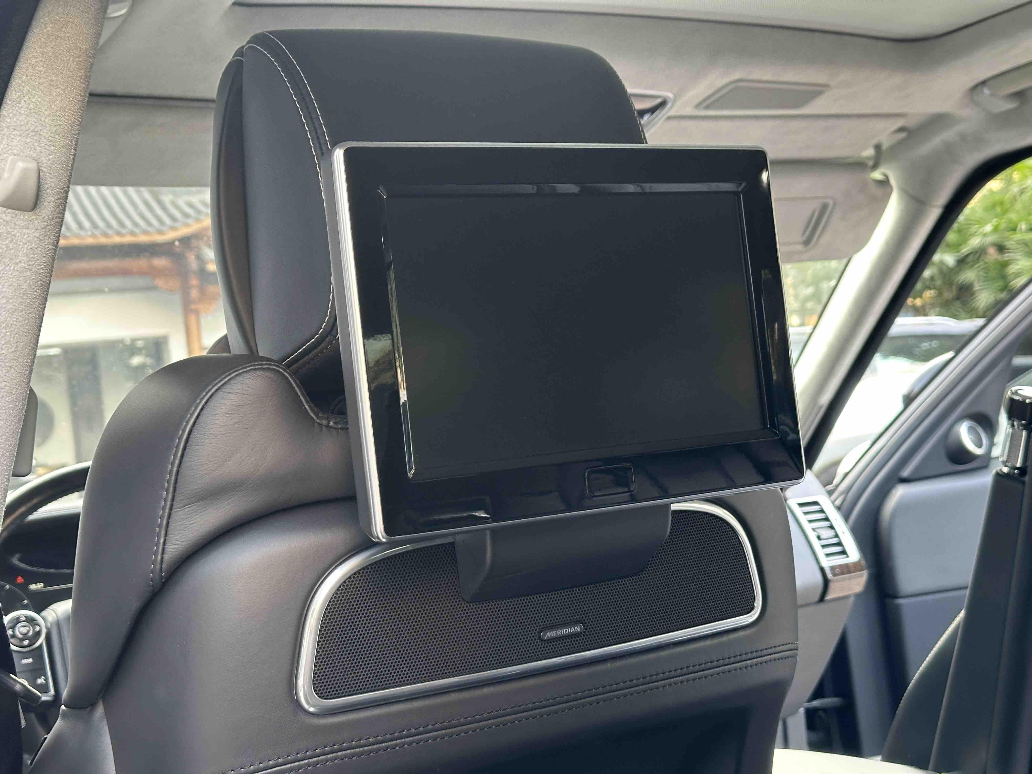 Land Rover Range Rover 2015 thumb 6