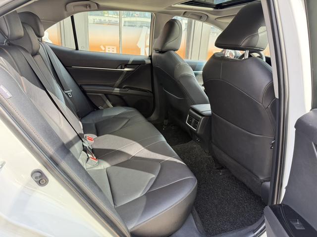 Toyota Camry 2022 thumb 6