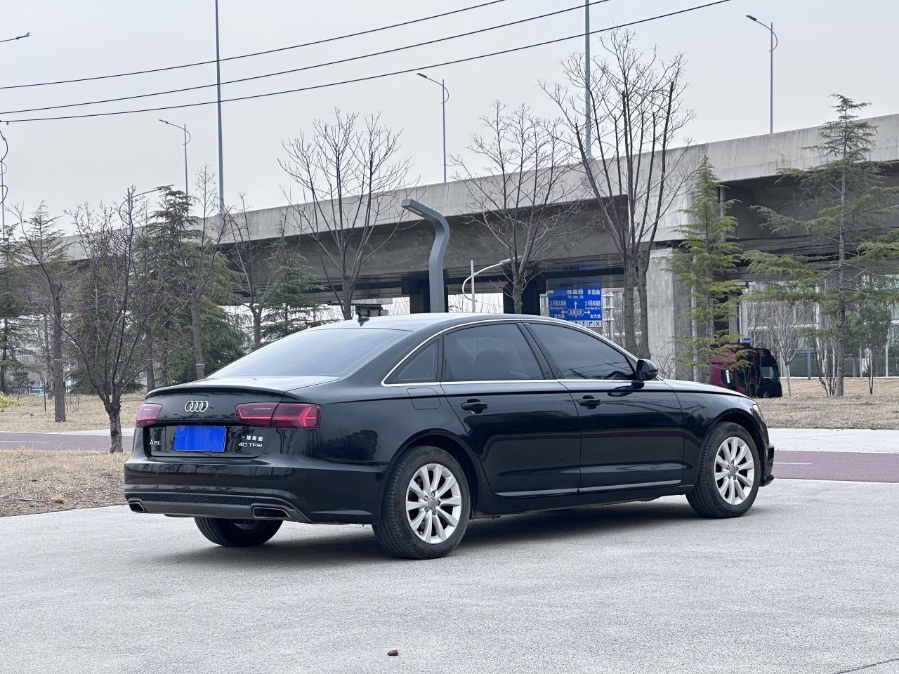 Audi A6 2015 thumb 4
