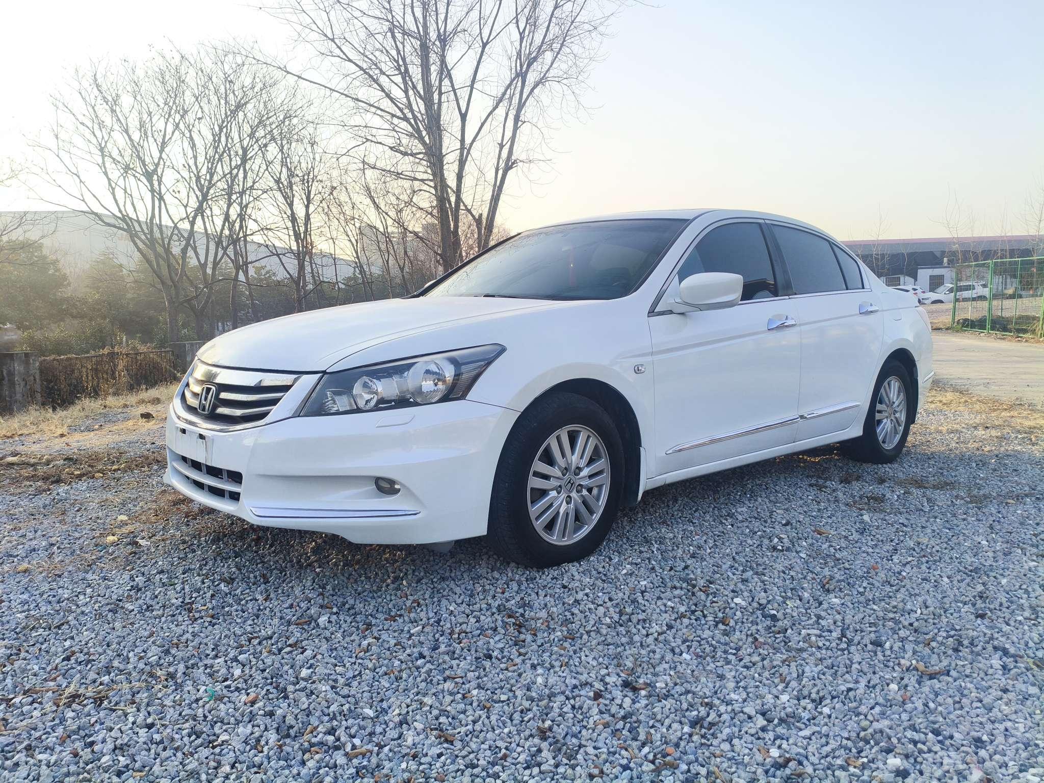Honda Accord 2013 thumb 10