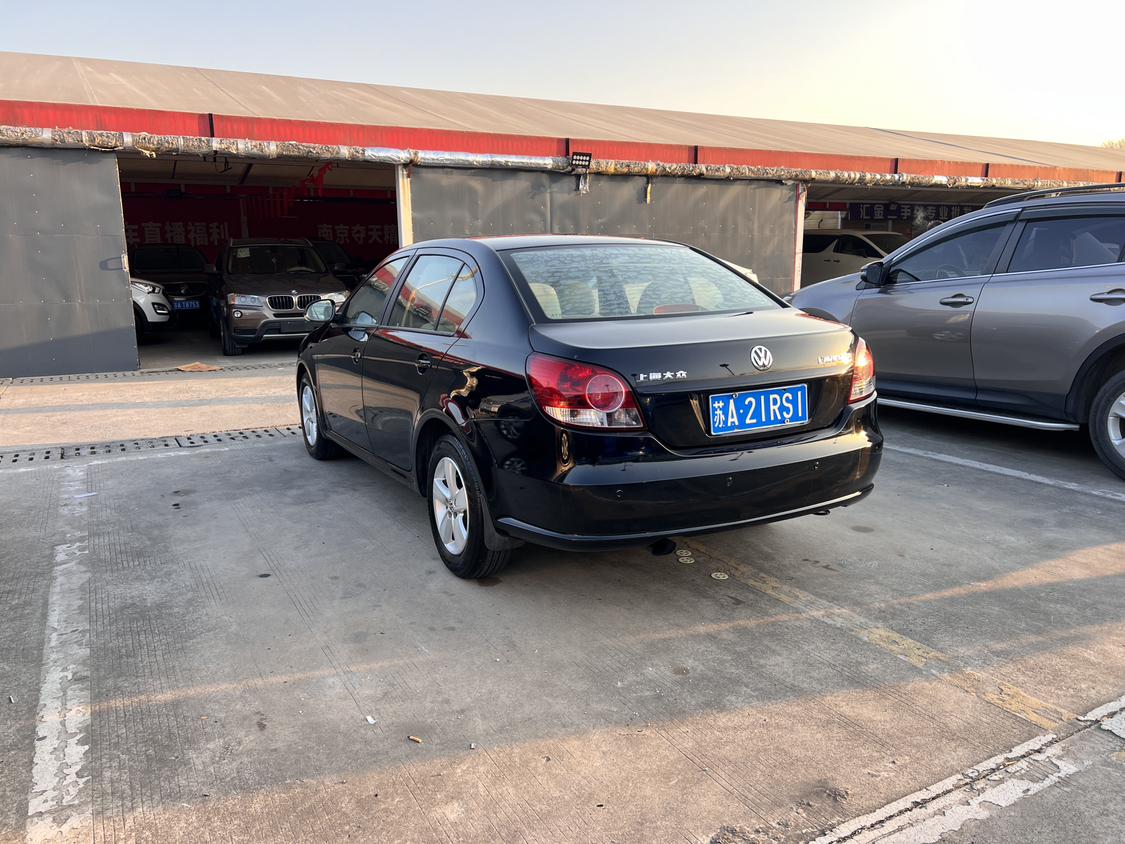 Volkswagen Lavida XR 2013 thumb 2