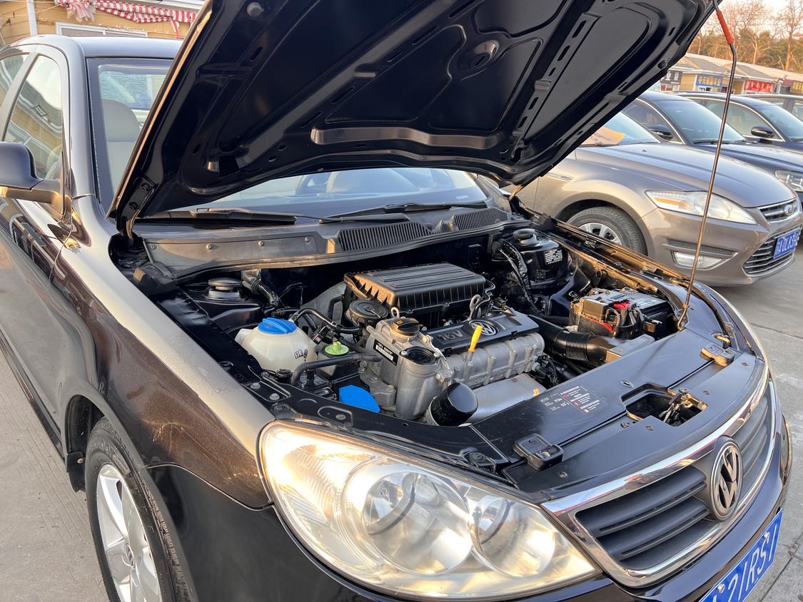Volkswagen Lavida XR 2013 thumb 10