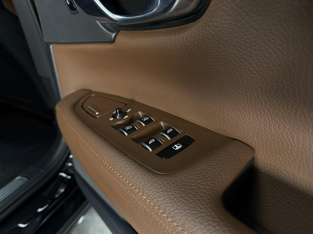 Volvo S90 2018 thumb 10