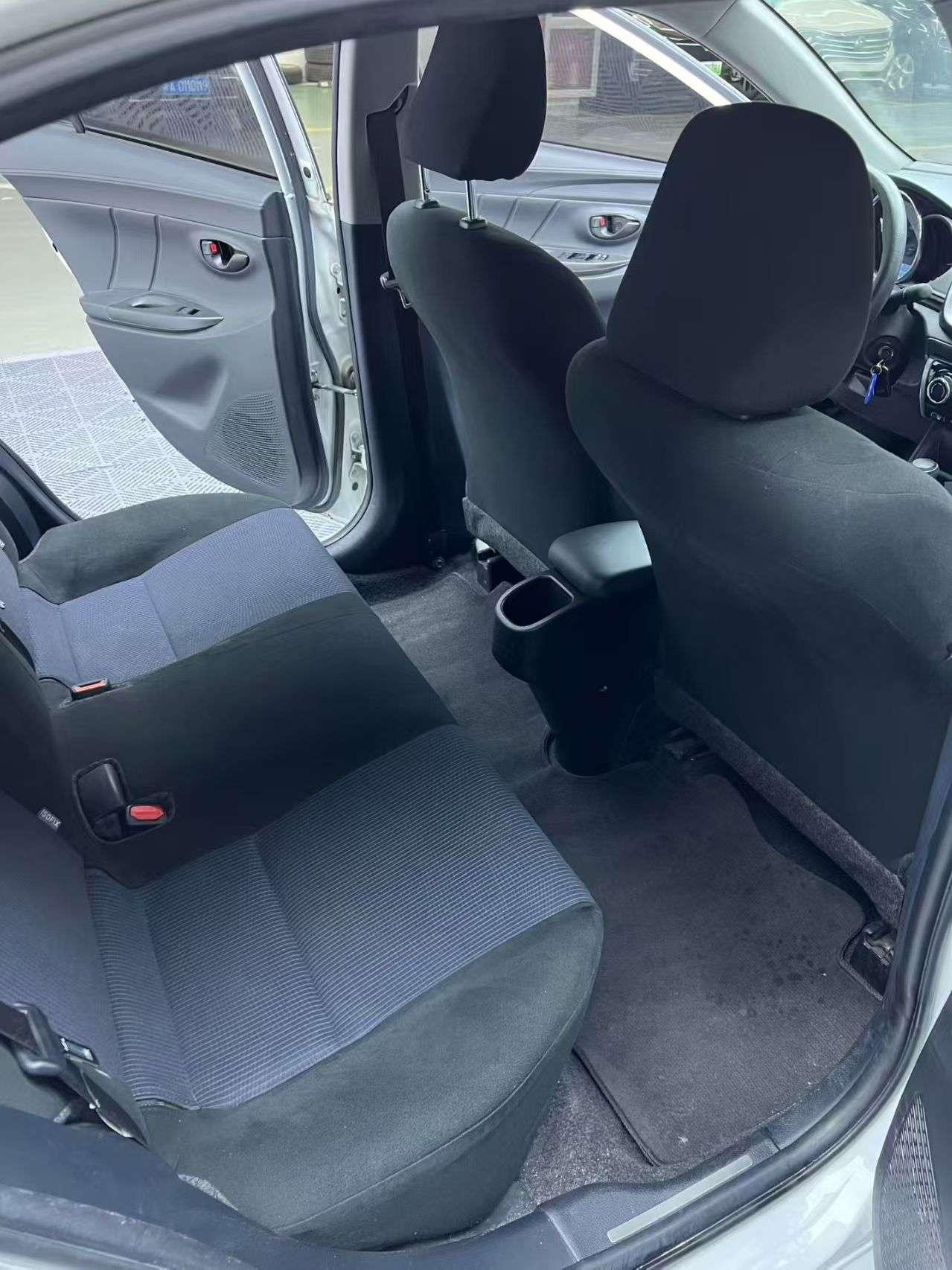 Toyota Yaris 2019 thumb 4
