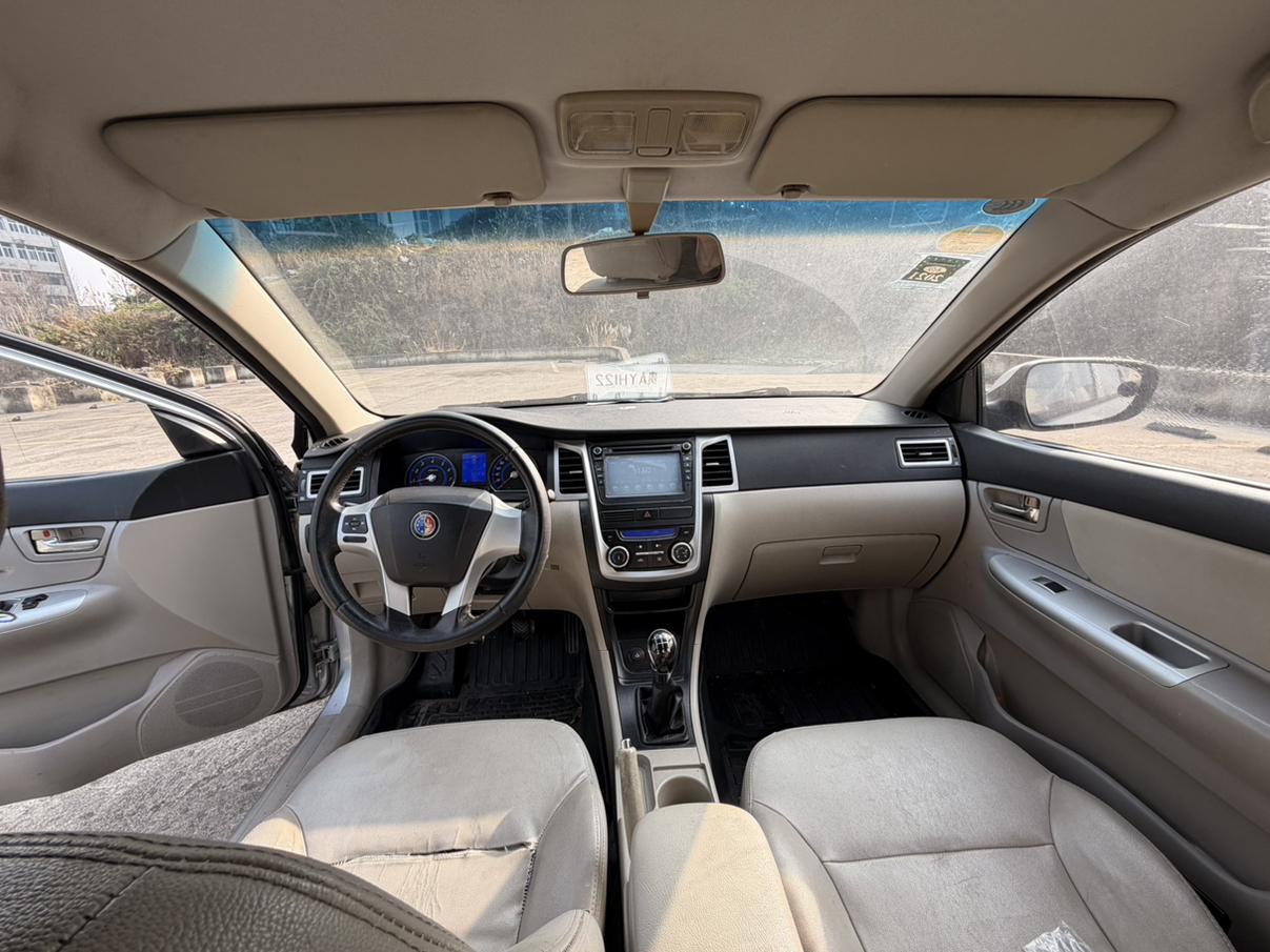 Geely Hai Jing 2015 thumb 11