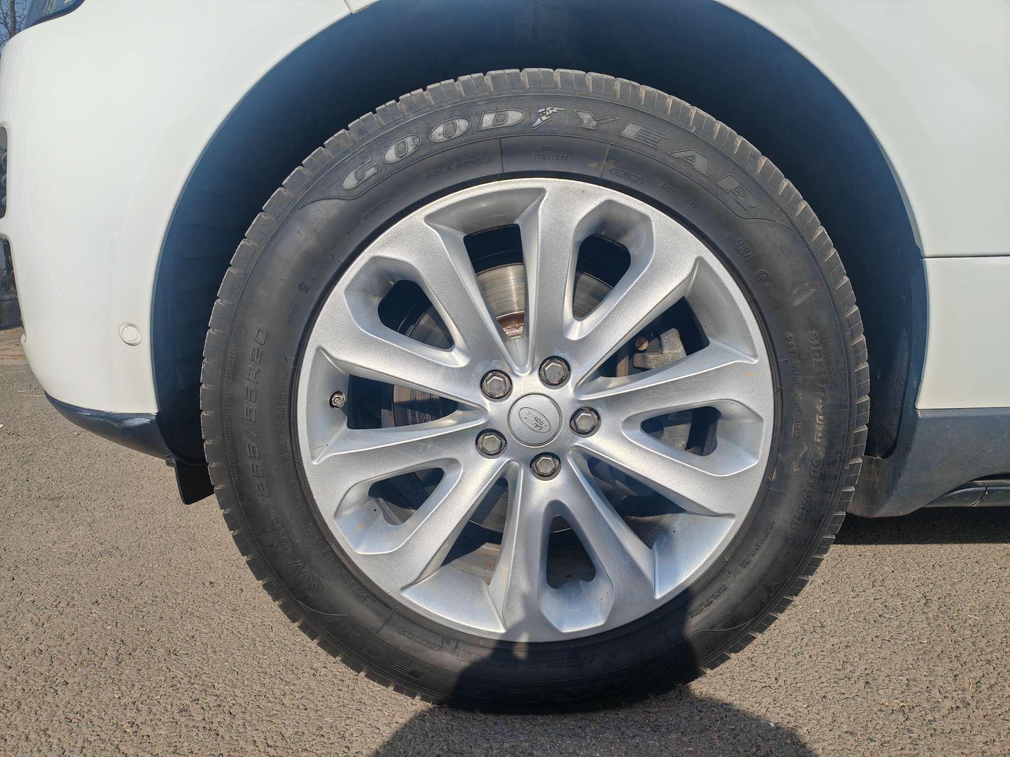 Land Rover Range Rover 2015 thumb 11