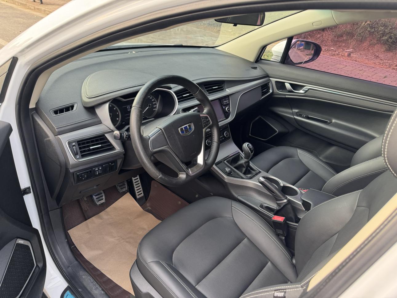 Geely GS 2017 thumb 7