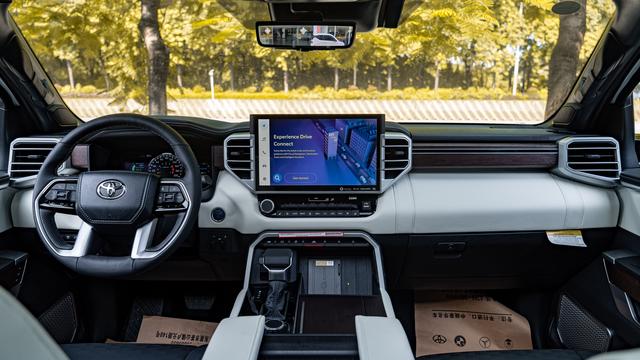Toyota Highlander 2025 thumb 3