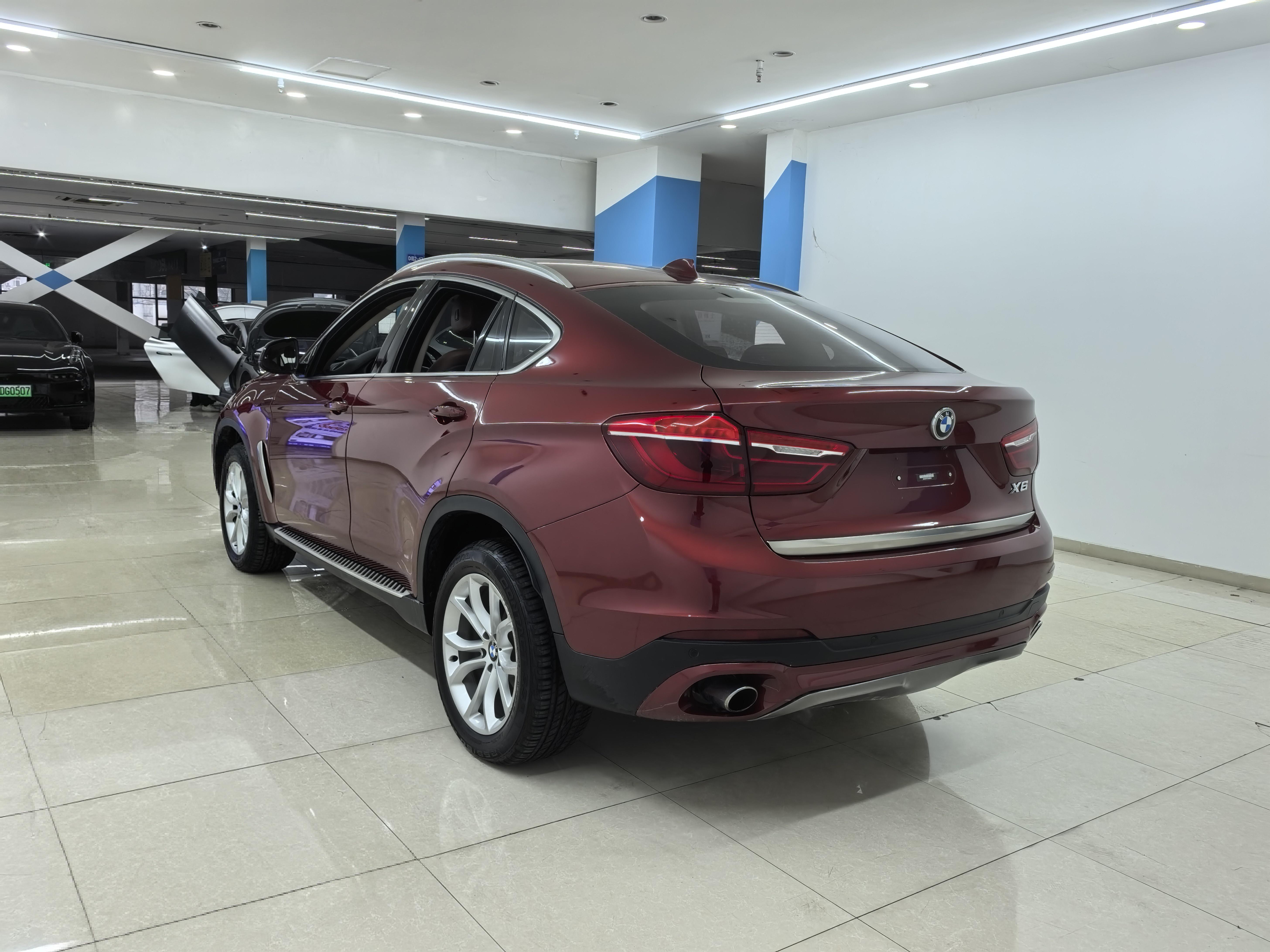 BMW X6 2018 thumb 3
