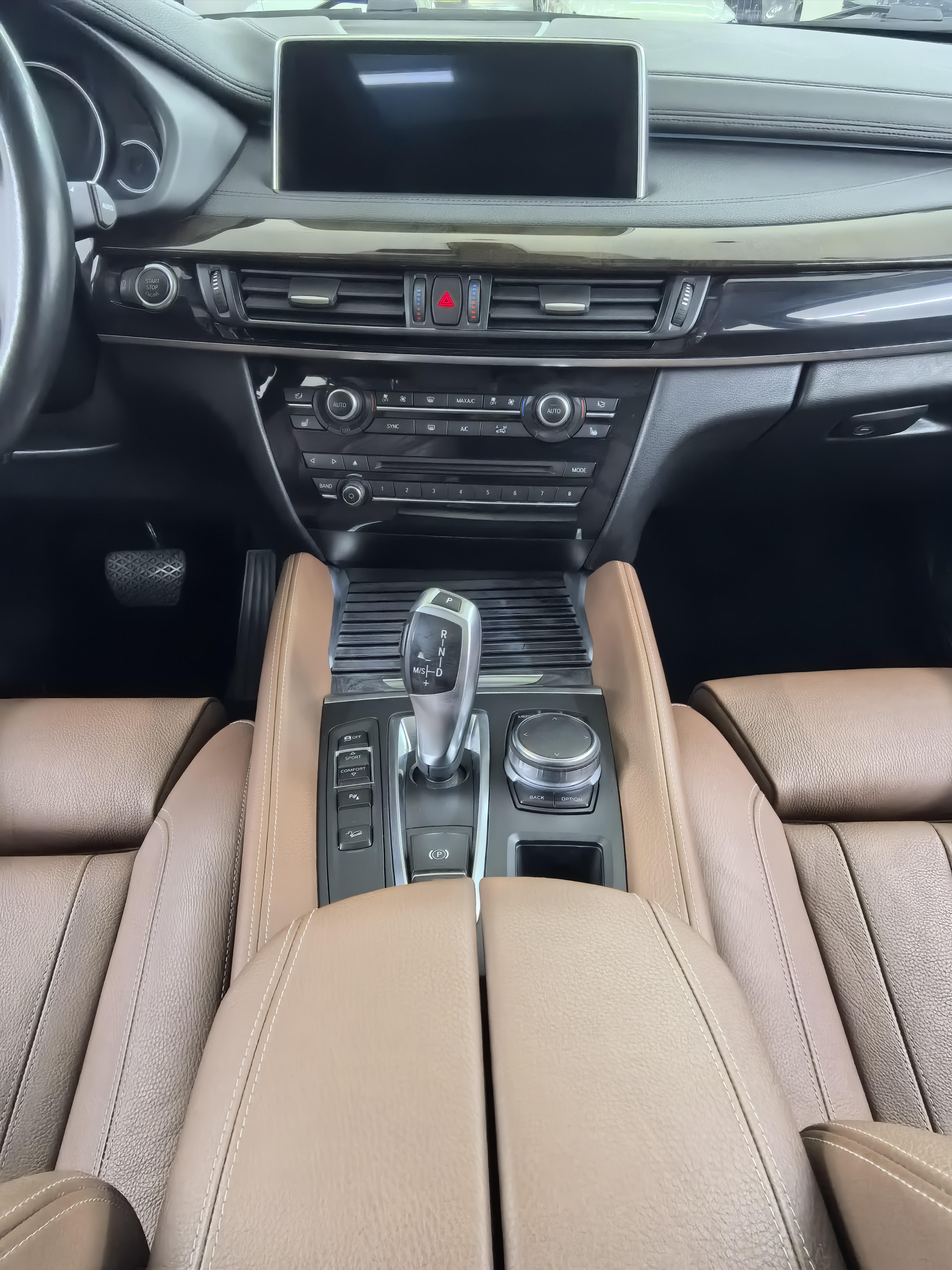 BMW X6 2018 thumb 9