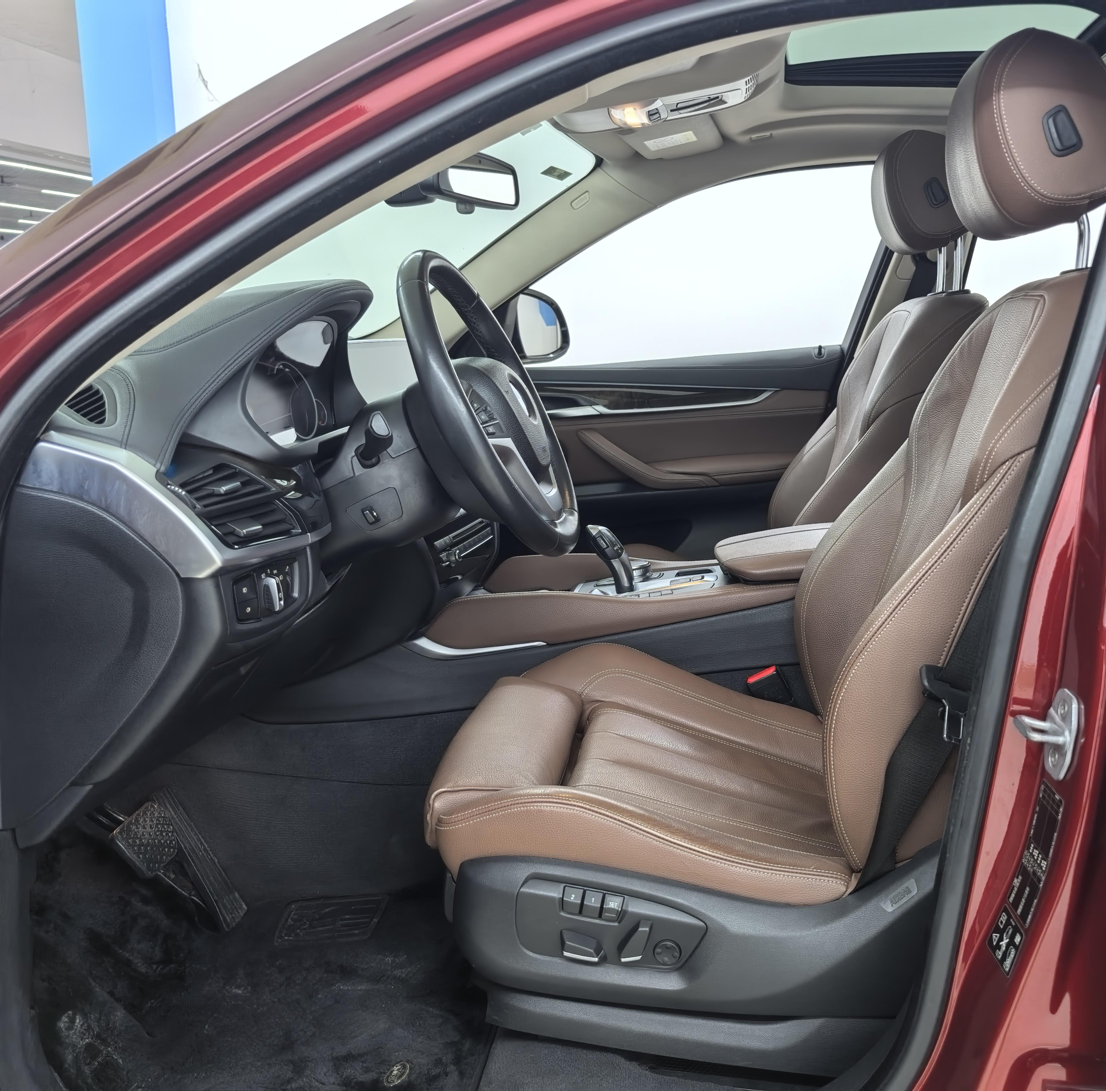 BMW X6 2018 thumb 11