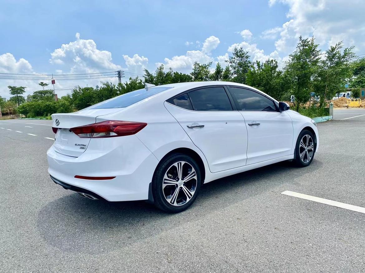 Hyundai Elantra 2019 thumb 4