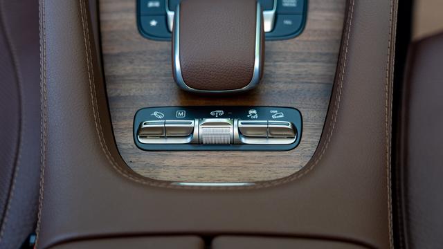 Mercedes-Benz GLS 2024 thumb 6