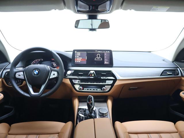 BMW 6 серии 2023 thumb 11