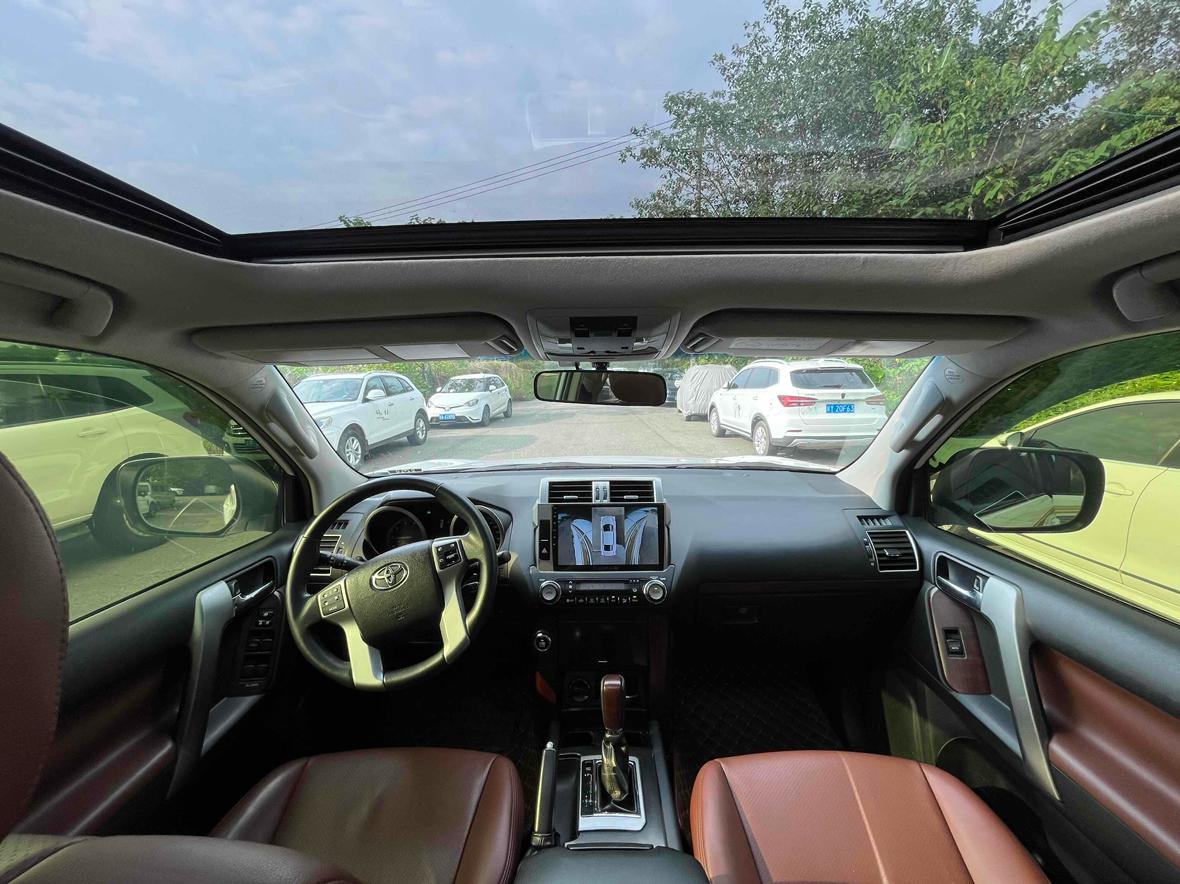 Toyota Land Cruiser Prado 2018 thumb 8