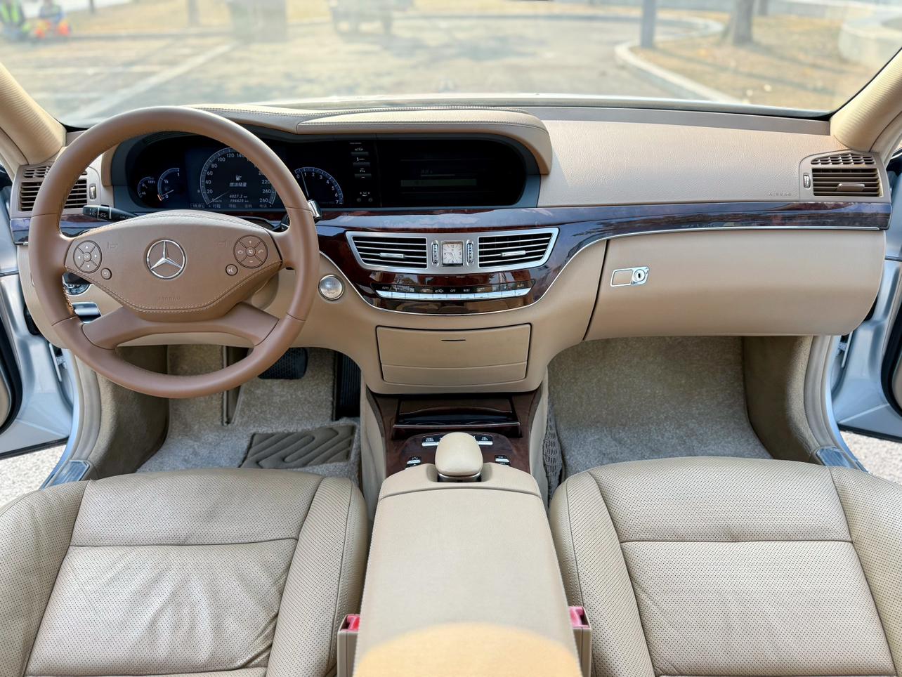 Mercedes-Benz S-Class 2010 thumb 5