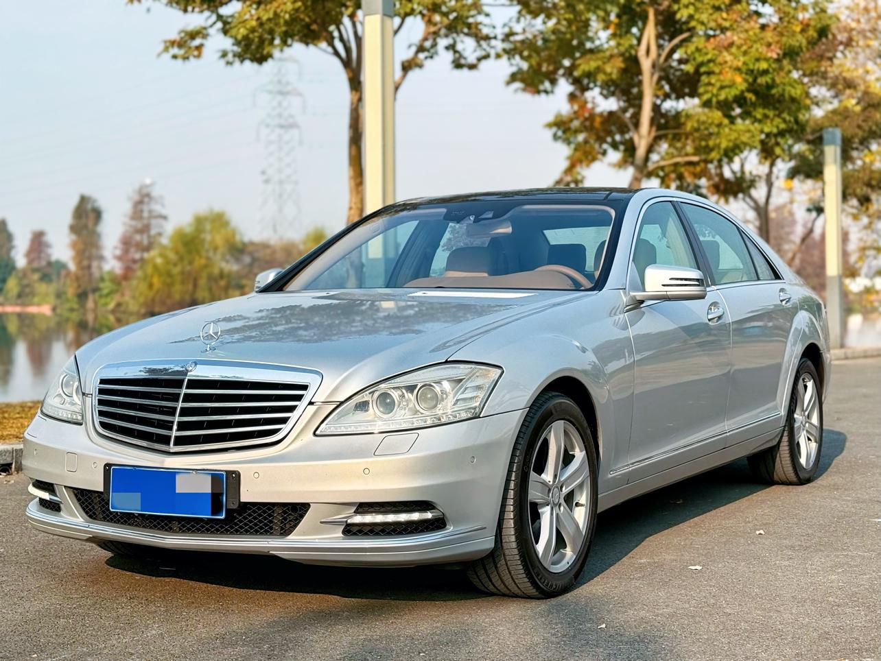 Mercedes-Benz S-Class 2010 thumb 12