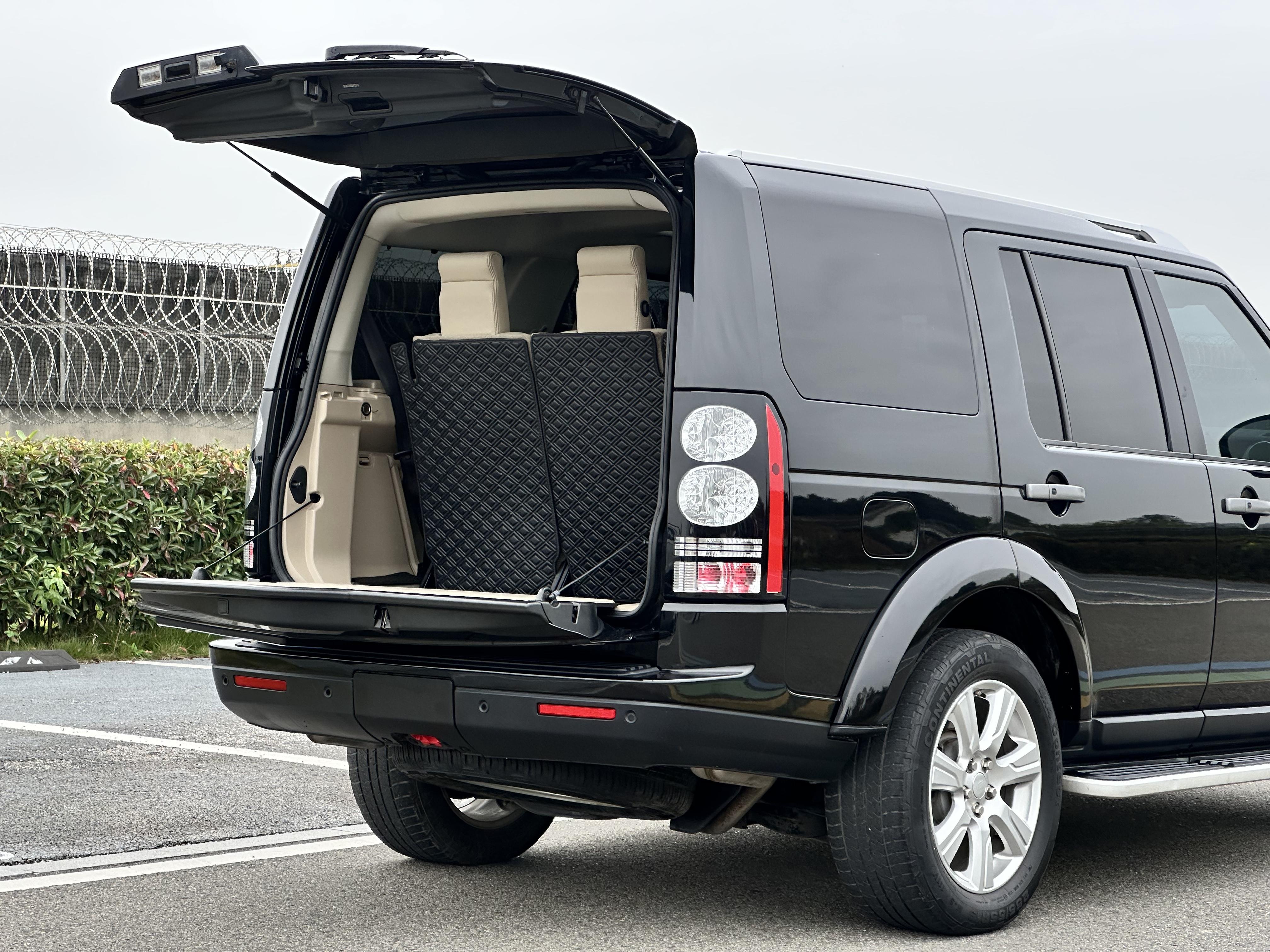 Land Rover Discovery 2019 thumb 9