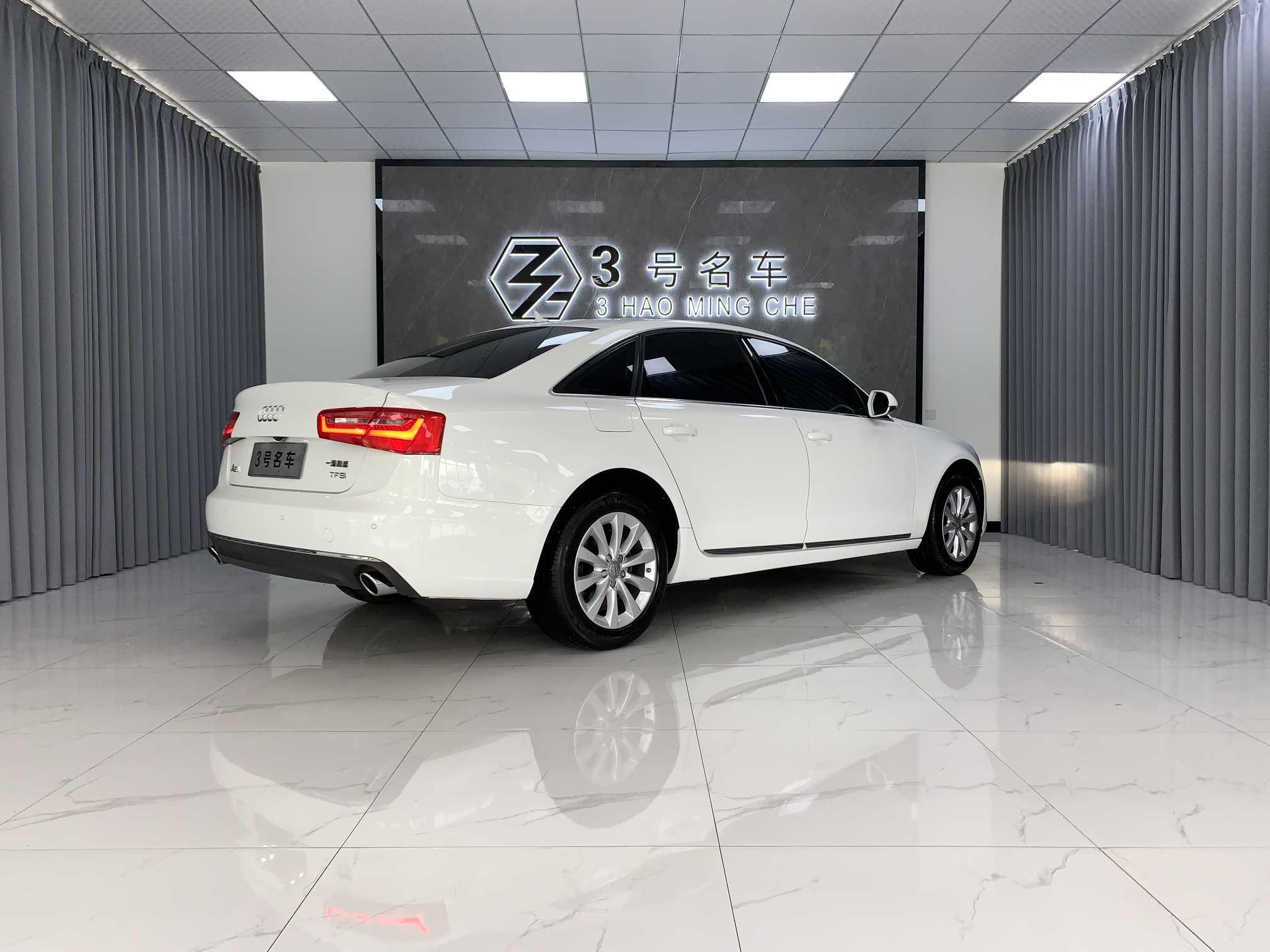 Audi A6 2015 thumb 4