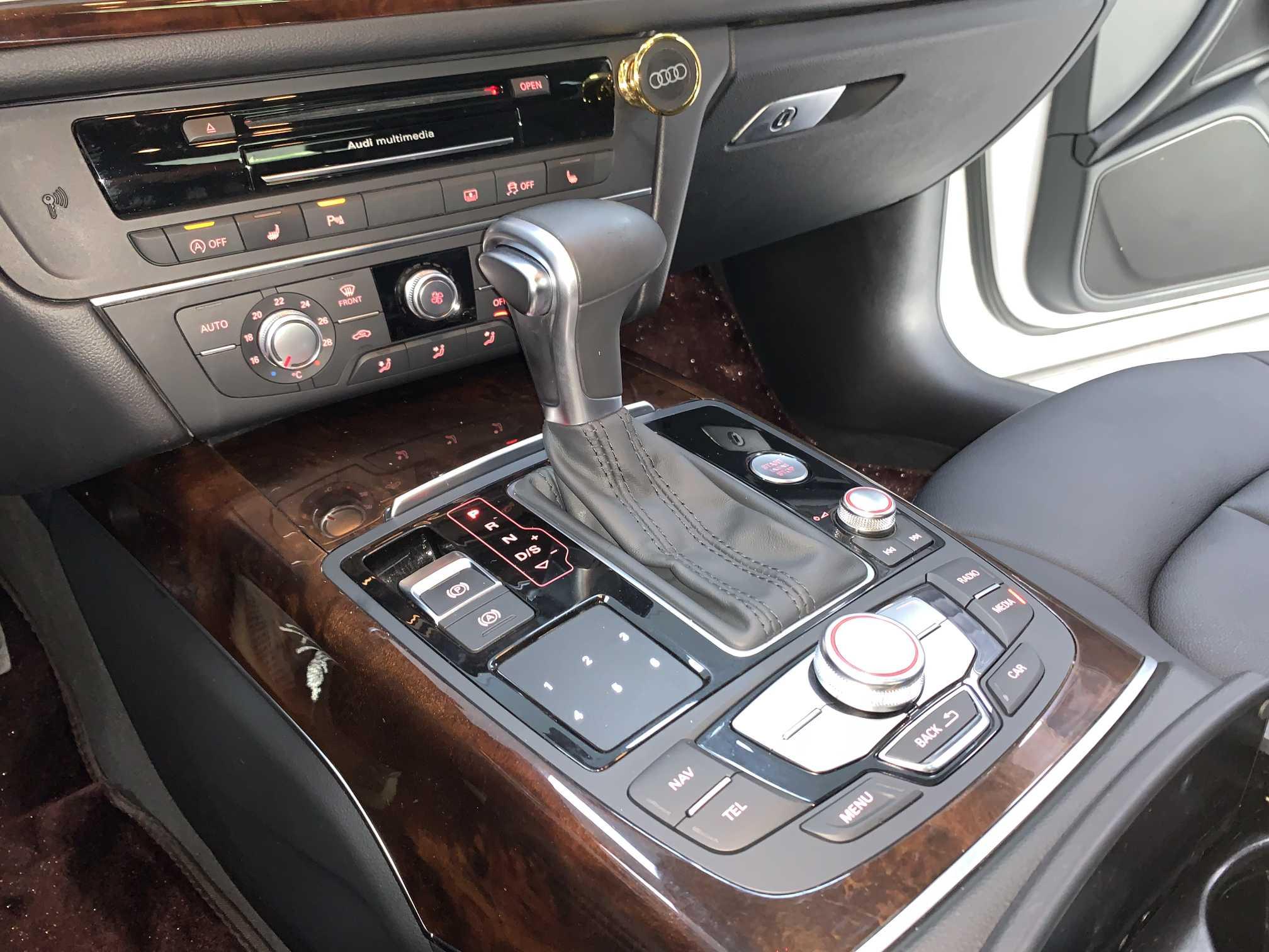 Audi A6 2015 thumb 10