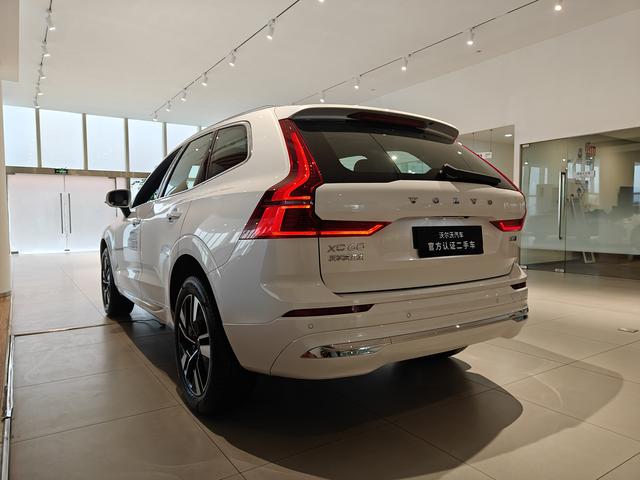 Volvo XC60 2026 thumb 7